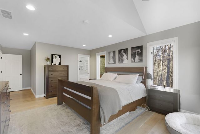 758 N Dogwood Court, Nixa, MO 65714