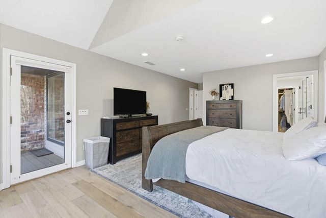 758 N Dogwood Court, Nixa, MO 65714