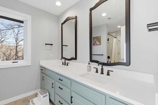 758 N Dogwood Court, Nixa, MO 65714