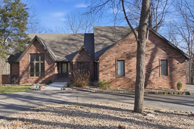 758 N Dogwood Court, Nixa, MO 65714