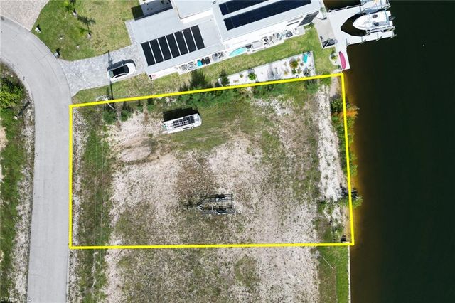 3711 NW 9th TER, Cape Coral, FL 33993