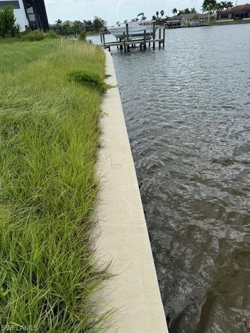 3711 NW 9th TER, Cape Coral, FL 33993