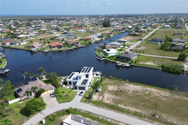 3711 NW 9th TER, Cape Coral, FL 33993