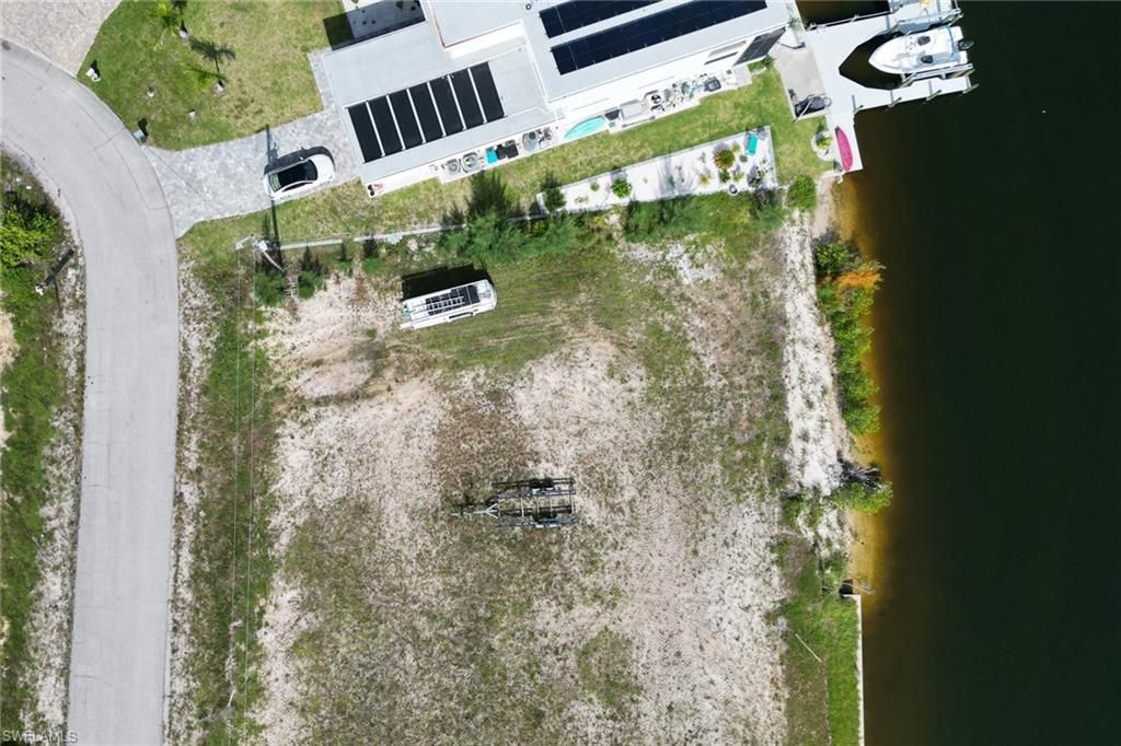 Image 17 of property listing at 3711 NW 9th TER, Cape Coral, FL 33993