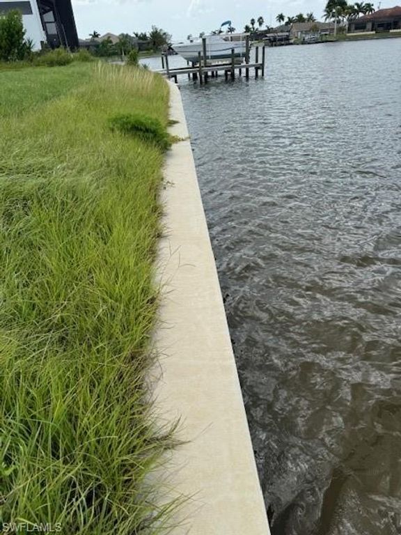 Image 23 of property listing at 3711 NW 9th TER, Cape Coral, FL 33993