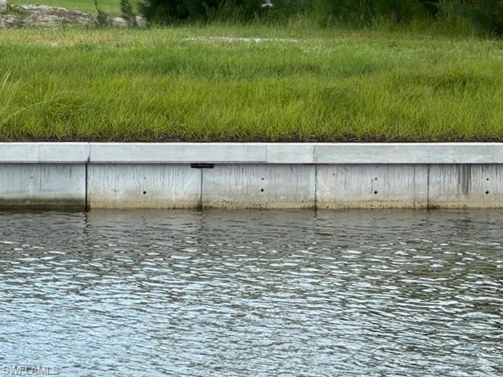 Image 25 of property listing at 3711 NW 9th TER, Cape Coral, FL 33993