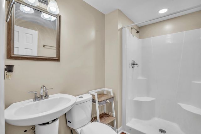 7923 Poor Mountain RD, Bent Mountain, VA 24059