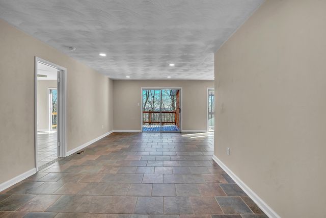 7923 Poor Mountain RD, Bent Mountain, VA 24059