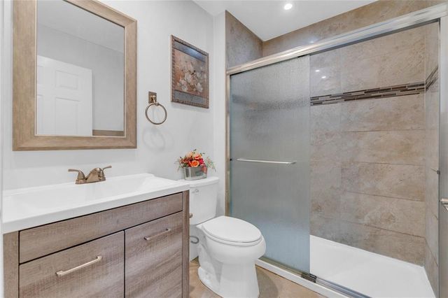 3003 LA MIRAGE Drive 3003, Lauderhill, FL 33319