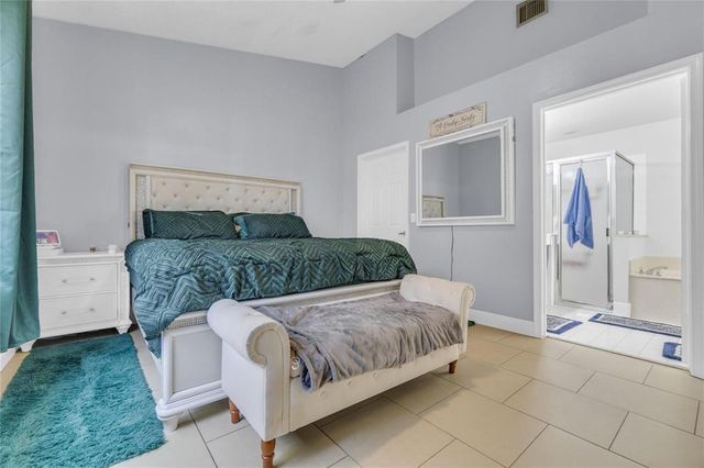 3003 LA MIRAGE Drive 3003, Lauderhill, FL 33319
