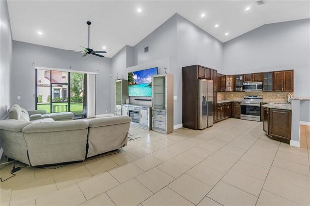 3003 LA MIRAGE Drive 3003, Lauderhill, FL 33319