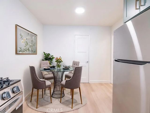 4222 Ventura Canyon, Sherman Oaks, CA 91423