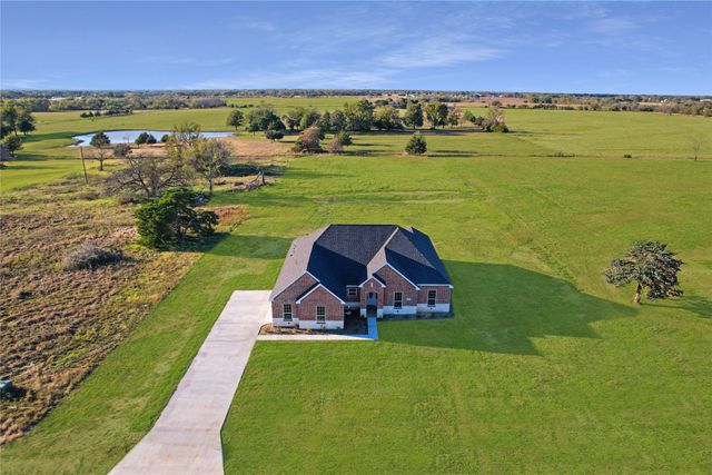 397 Private Road 7413, Wills Point, TX 75169