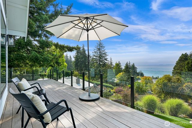405 Bayside Road, Bellingham, WA 98225
