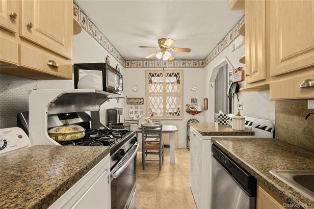 2120 202 Street 1-189, Bayside, NY 11360