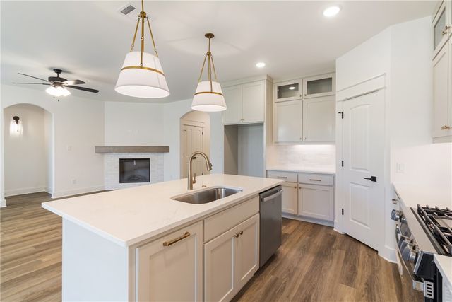 3009 Teller Drive, Bryan, TX 77808