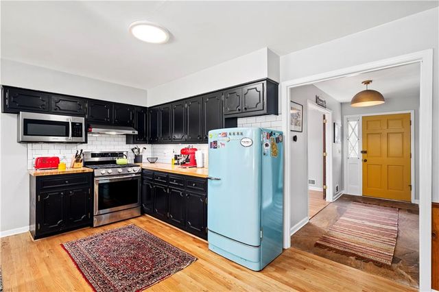 4924 Mountclaire Road, Stone Mountain, GA 30087