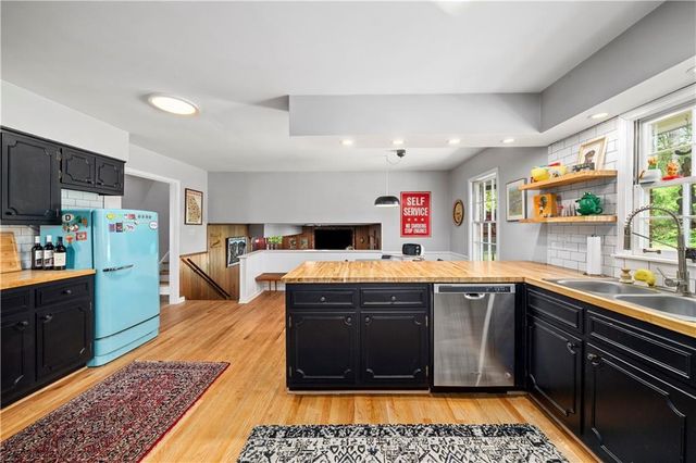 4924 Mountclaire Road, Stone Mountain, GA 30087