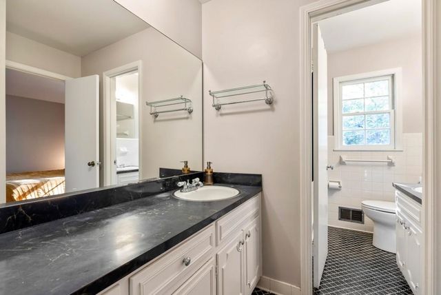 4924 Mountclaire Road, Stone Mountain, GA 30087