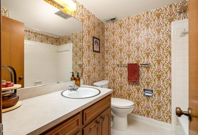 4924 Mountclaire Road, Stone Mountain, GA 30087