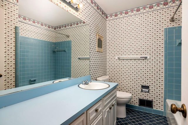 4924 Mountclaire Road, Stone Mountain, GA 30087