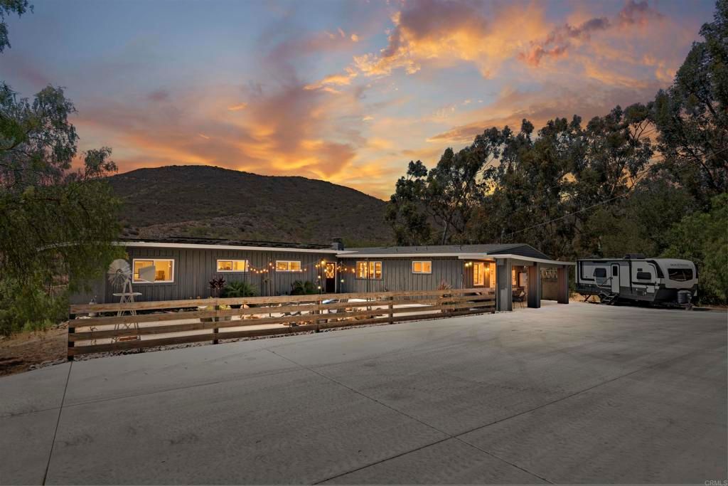 3268 3270 Peg Leg Mine Rd, Jamul, CA 91935 — exterior