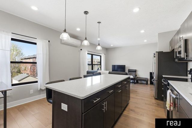 3117 mayberry Plaza, Omaha, NE 68105