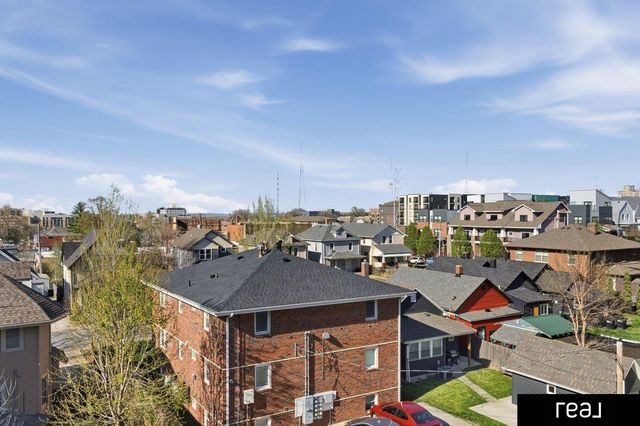 3117 mayberry Plaza, Omaha, NE 68105