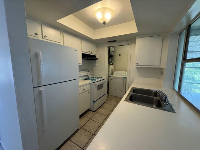 4949 NW 48th way, Tamarac, FL 33319