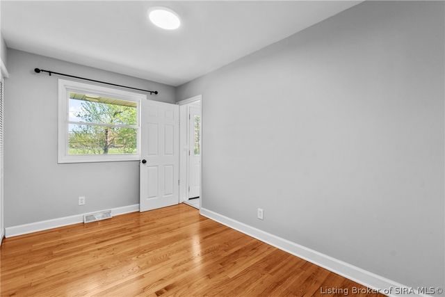 211 Gordon Drive, New Albany, IN 47150