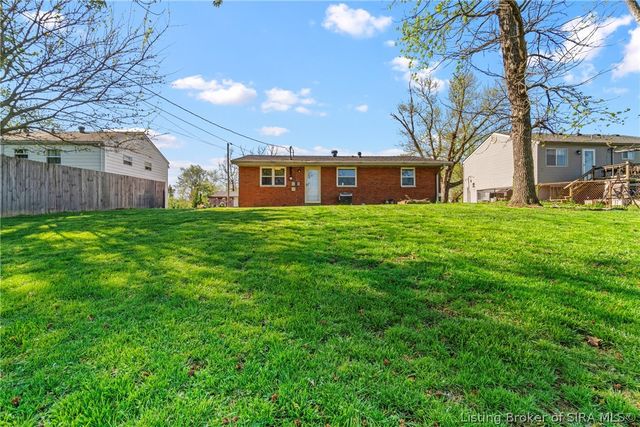 211 Gordon Drive, New Albany, IN 47150