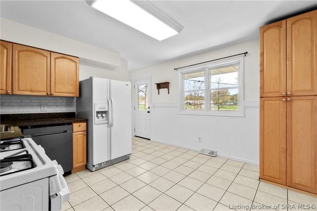 211 Gordon Drive, New Albany, IN 47150