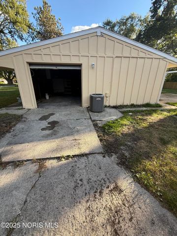 3333 E Lincolnshire Boulevard, Toledo, OH 43606