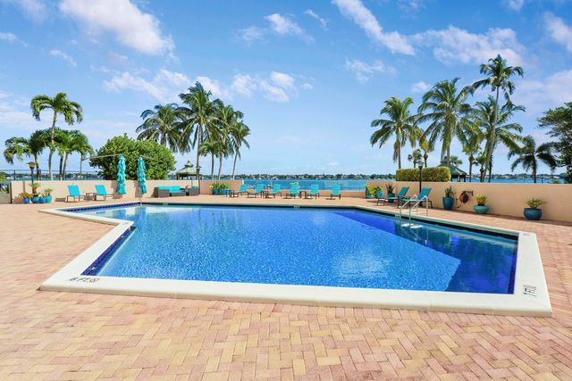 5200 N Flagler Drive 1404, West Palm Beach, FL 33407