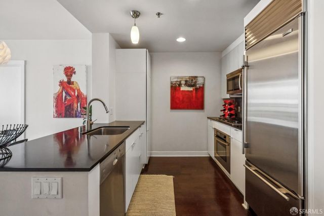 501 Beale Street 12B, San Francisco, CA 94105