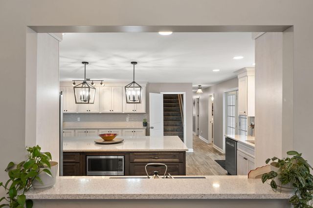 231 N 182 W, Valparaiso, IN 46385