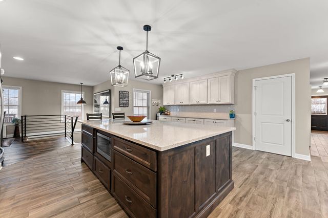 231 N 182 W, Valparaiso, IN 46385