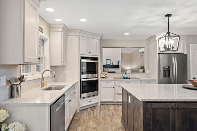 231 N 182 W, Valparaiso, IN 46385