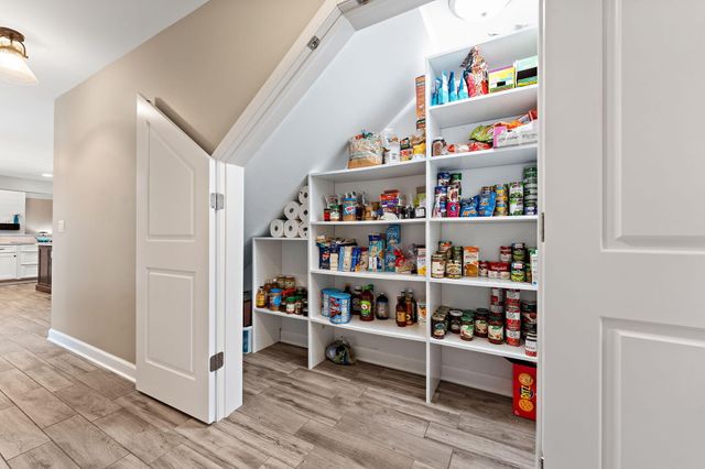 231 N 182 W, Valparaiso, IN 46385