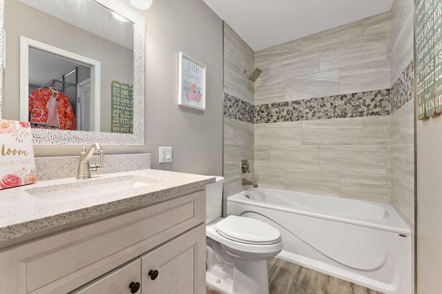 231 N 182 W, Valparaiso, IN 46385