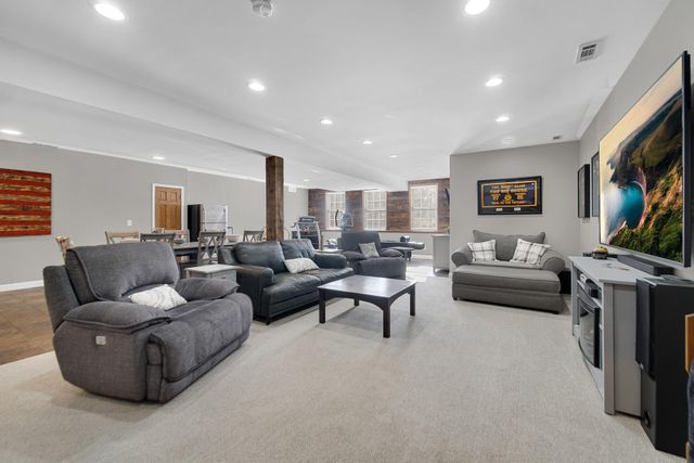 231 N 182 W, Valparaiso, IN 46385