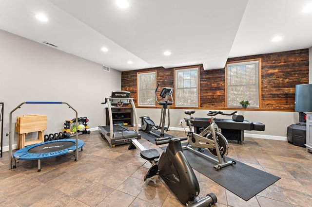 231 N 182 W, Valparaiso, IN 46385