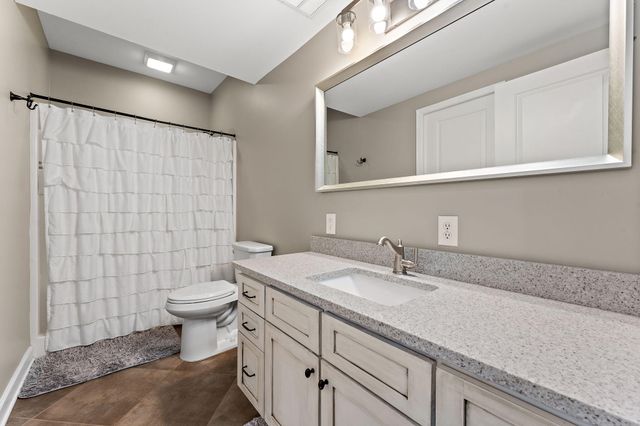 231 N 182 W, Valparaiso, IN 46385