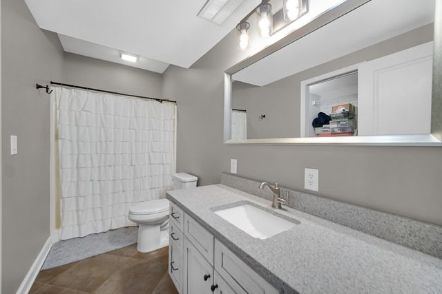 231 N 182 W, Valparaiso, IN 46385