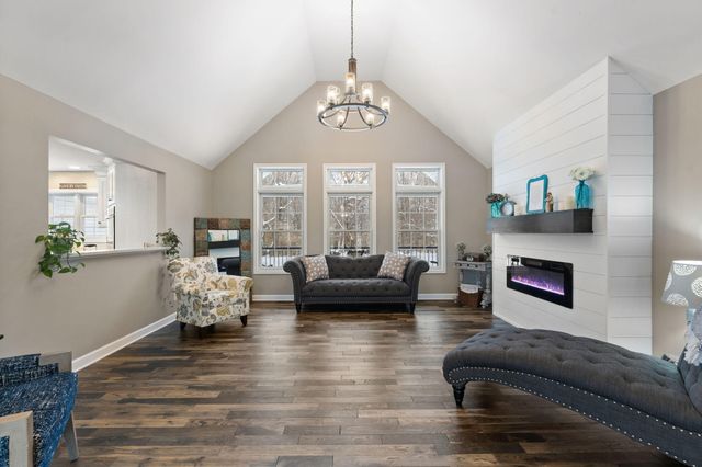 231 N 182 W, Valparaiso, IN 46385