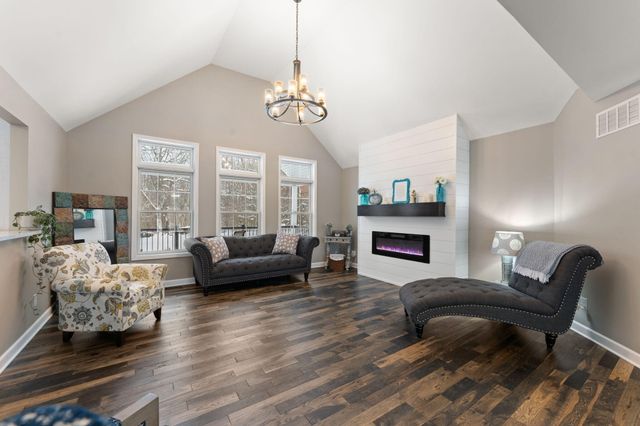 231 N 182 W, Valparaiso, IN 46385