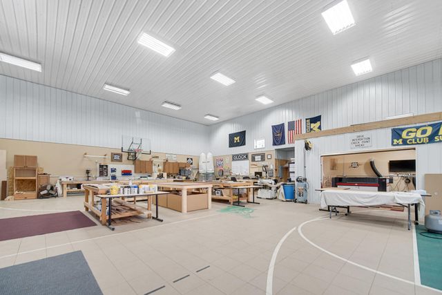 231 N 182 W, Valparaiso, IN 46385