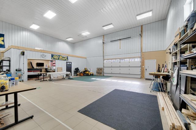 231 N 182 W, Valparaiso, IN 46385