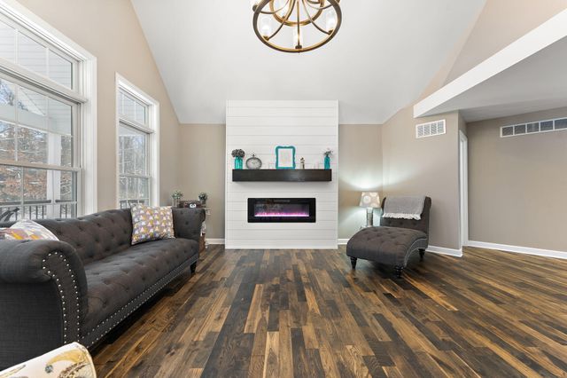 231 N 182 W, Valparaiso, IN 46385