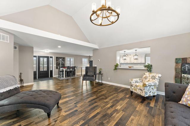 231 N 182 W, Valparaiso, IN 46385